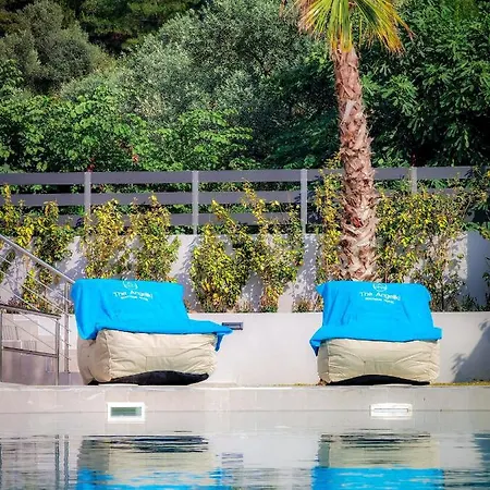 Ξενοδοχείο με διαμερίσματα The Angeliki 4*