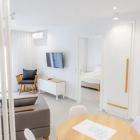 Apartahotel The Angeliki Boutique